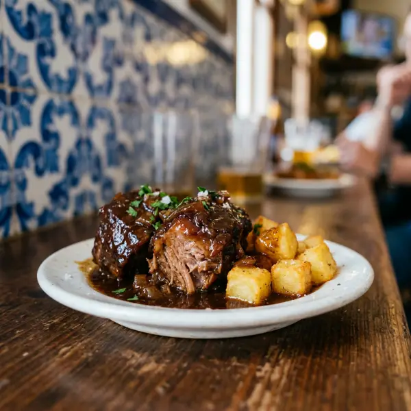 Carrillada al Pedro Ximénez con patatas